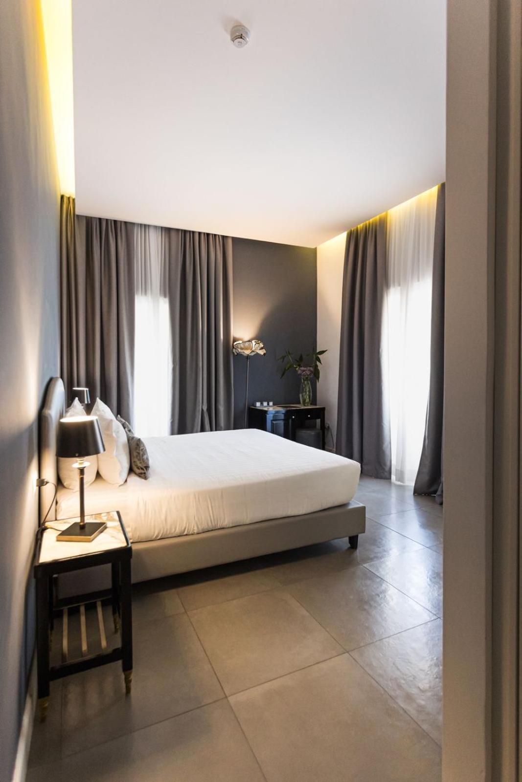 Boutique Hotel Metro 900 Napoli Eksteriør bilde